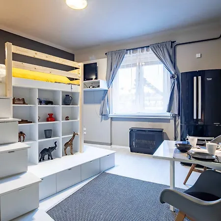 - Cozy - Colourful * Будапешт