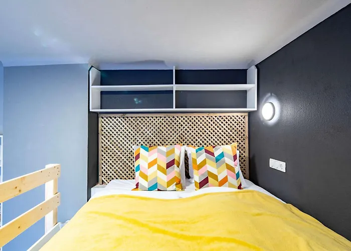- Cozy - Colourful *