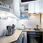 - Cozy - Colourful Apartamento